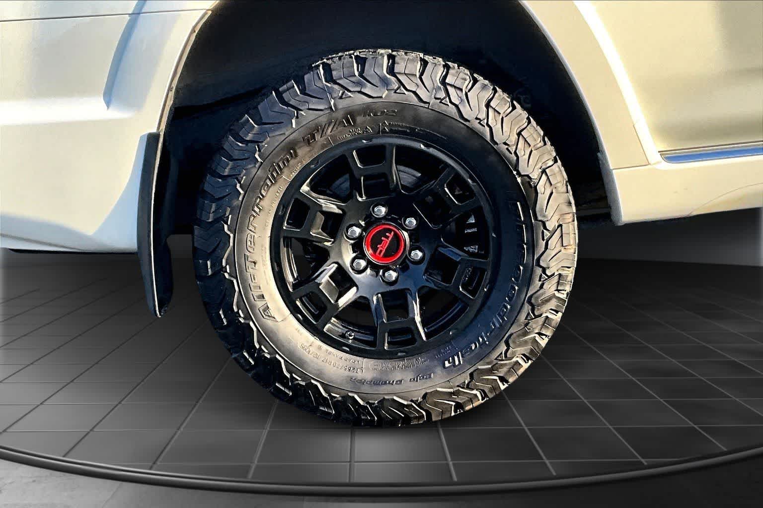 Thumbnail: 2021 Toyota 4Runner - 36