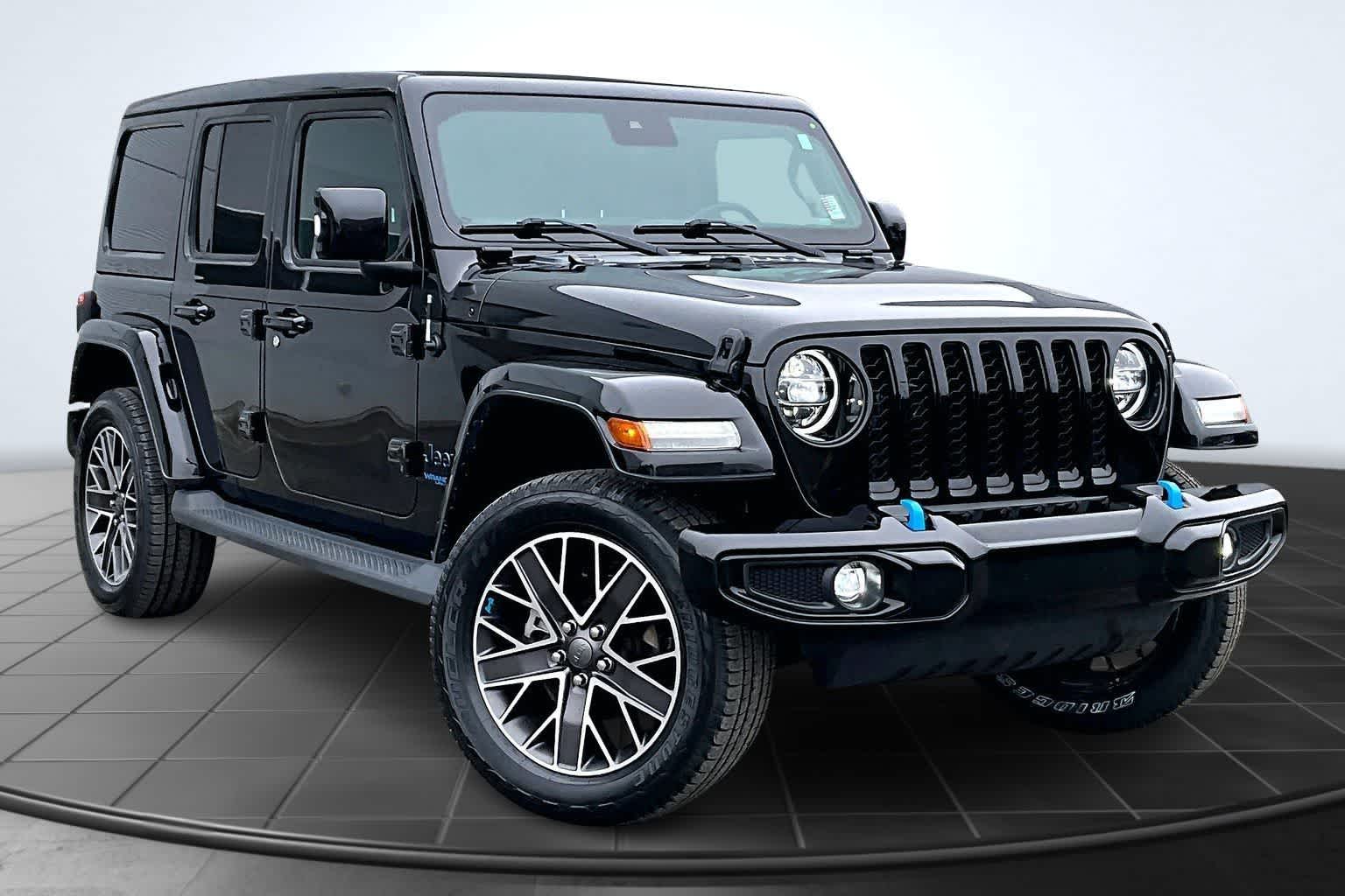Thumbnail: 2022 Jeep Wrangler - 22