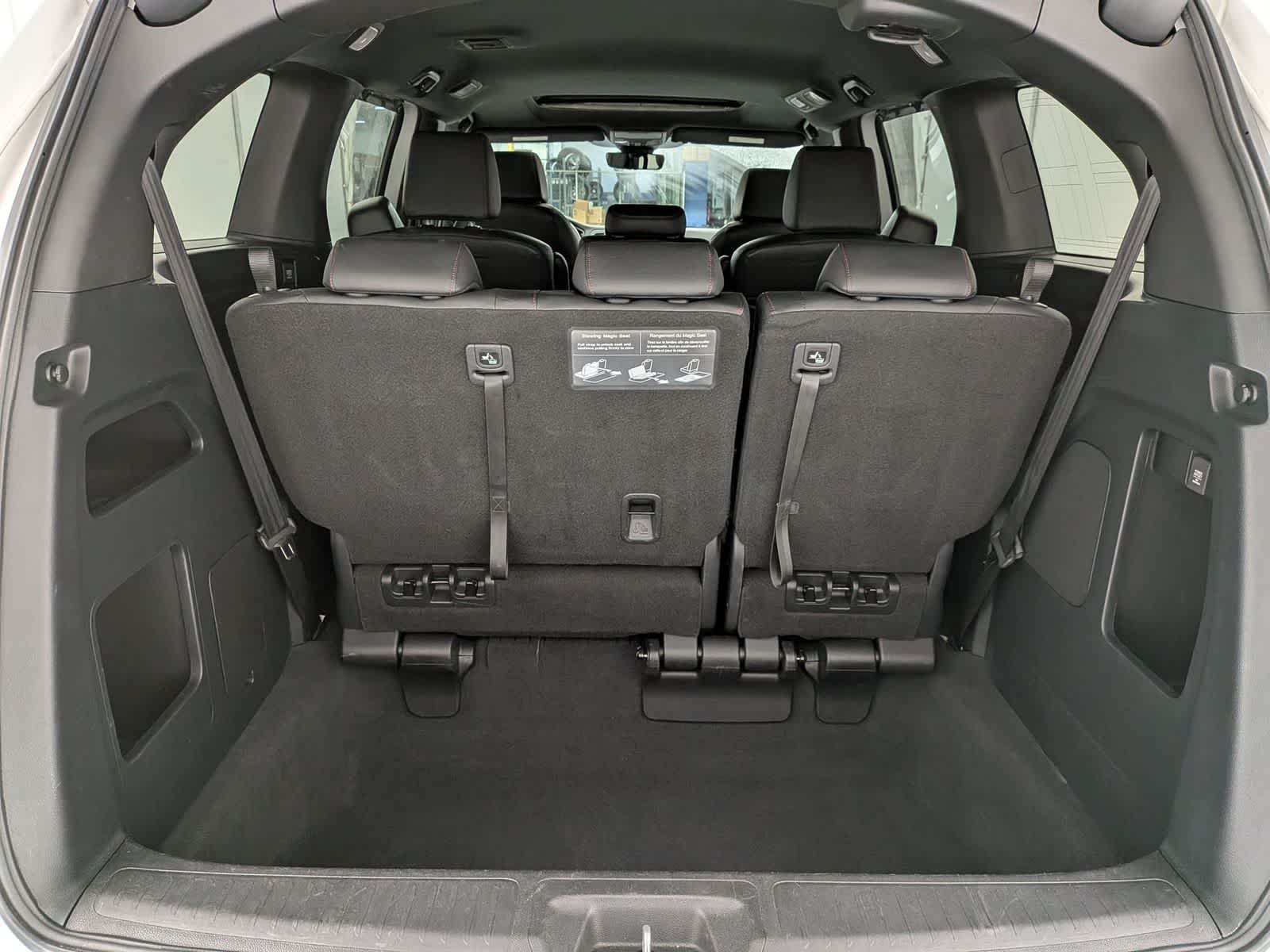 Thumbnail: 2023 Honda Odyssey - 34