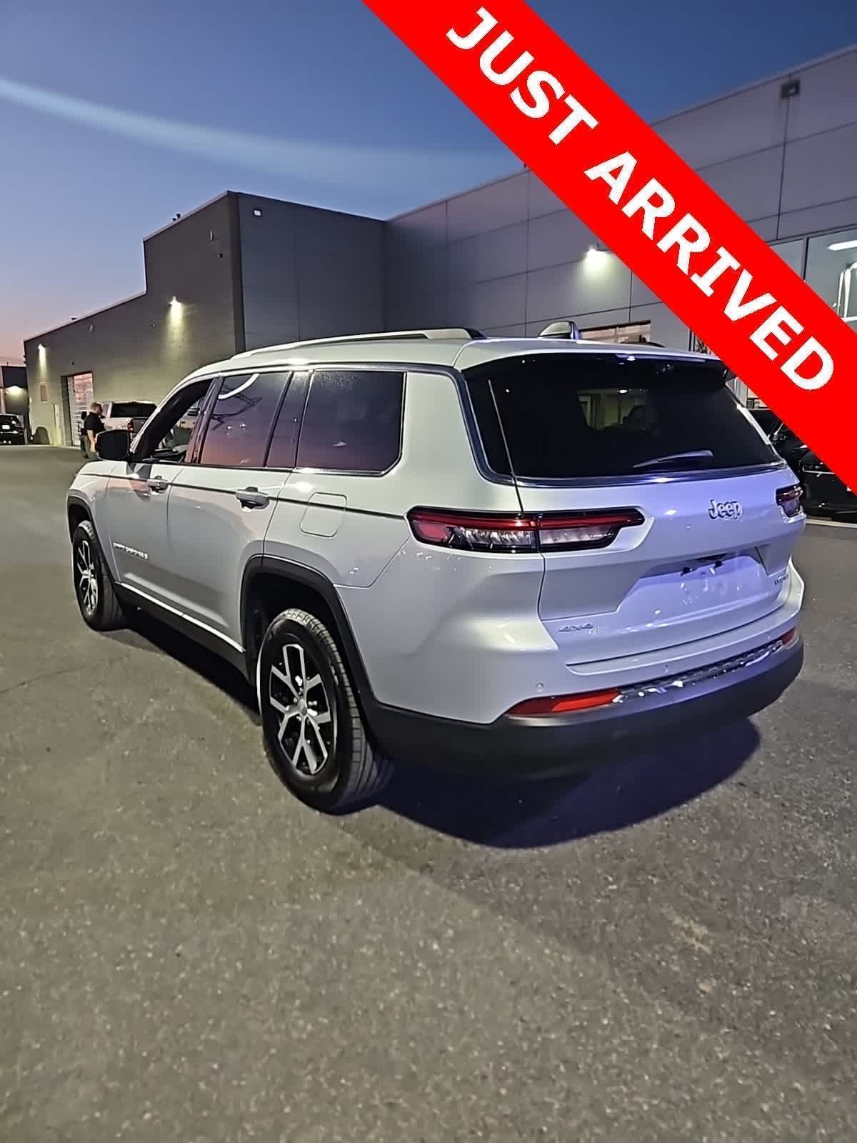 Thumbnail: 2024 Jeep Grand Cherokee L - 6