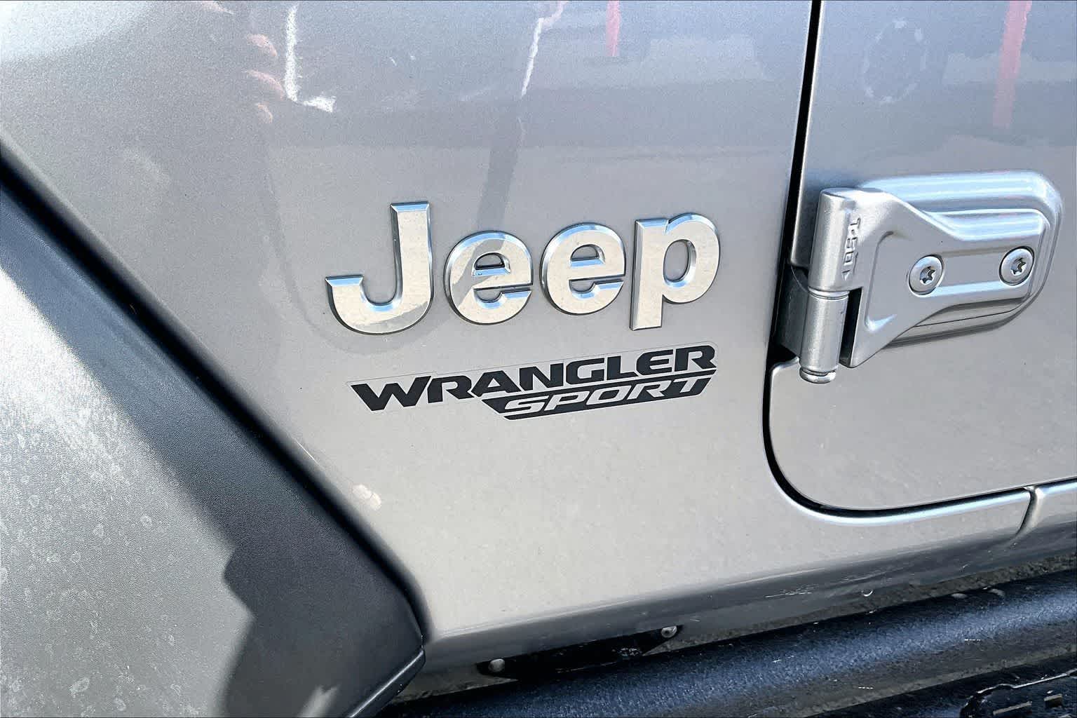 Thumbnail: 2021 Jeep Wrangler - 7