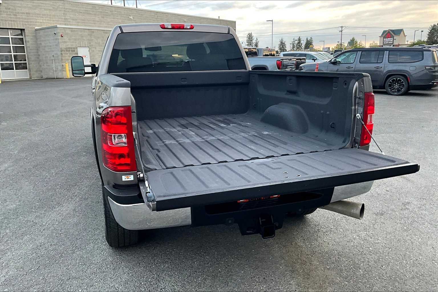 Thumbnail: 2012 Chevrolet Silverado 2500 - 19