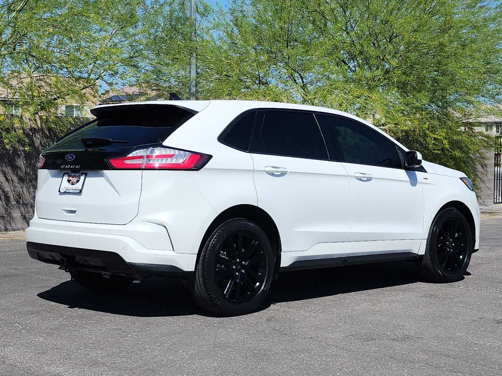 Thumbnail: 2022 Ford Edge - 8
