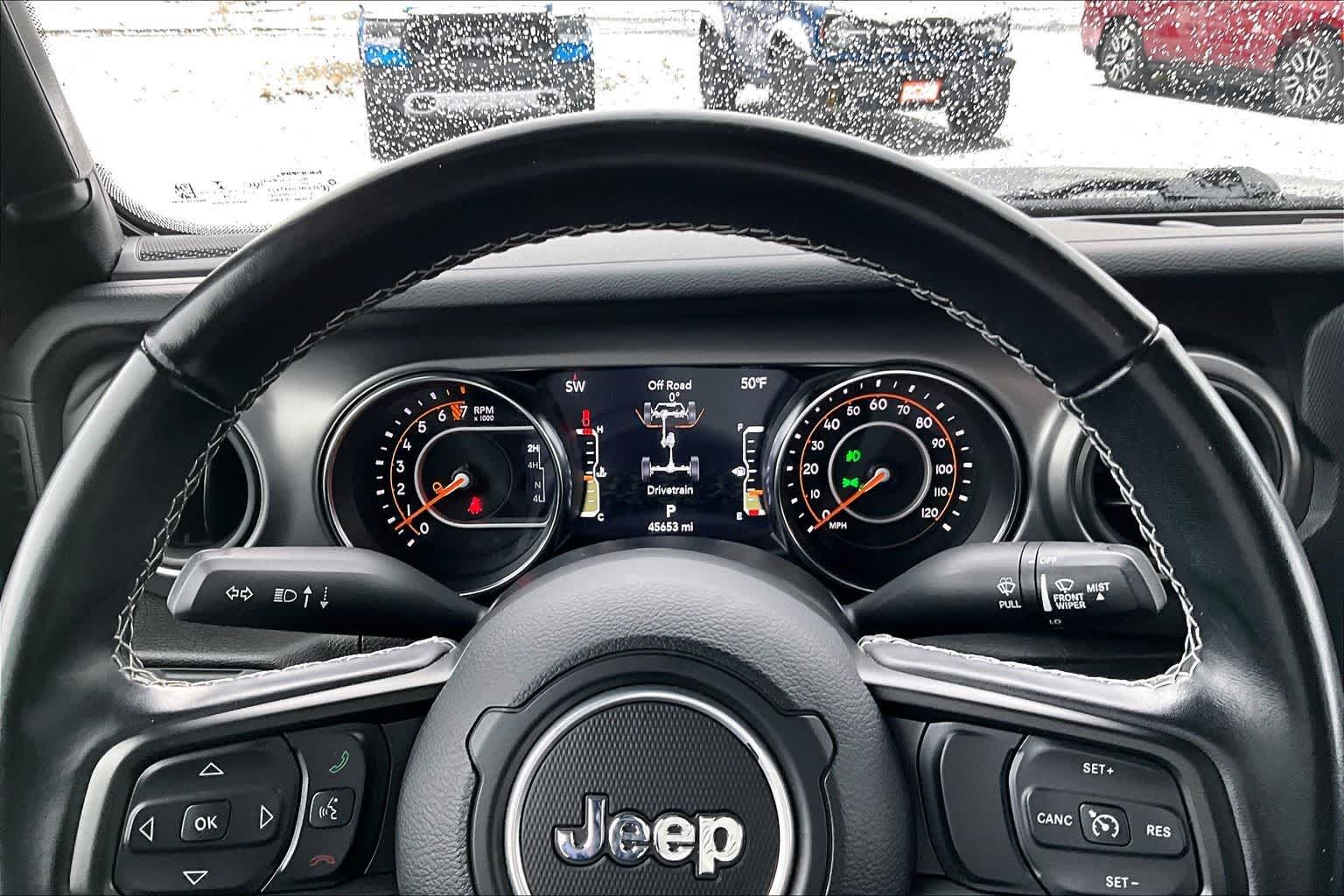 Thumbnail: 2021 Jeep Gladiator - 18