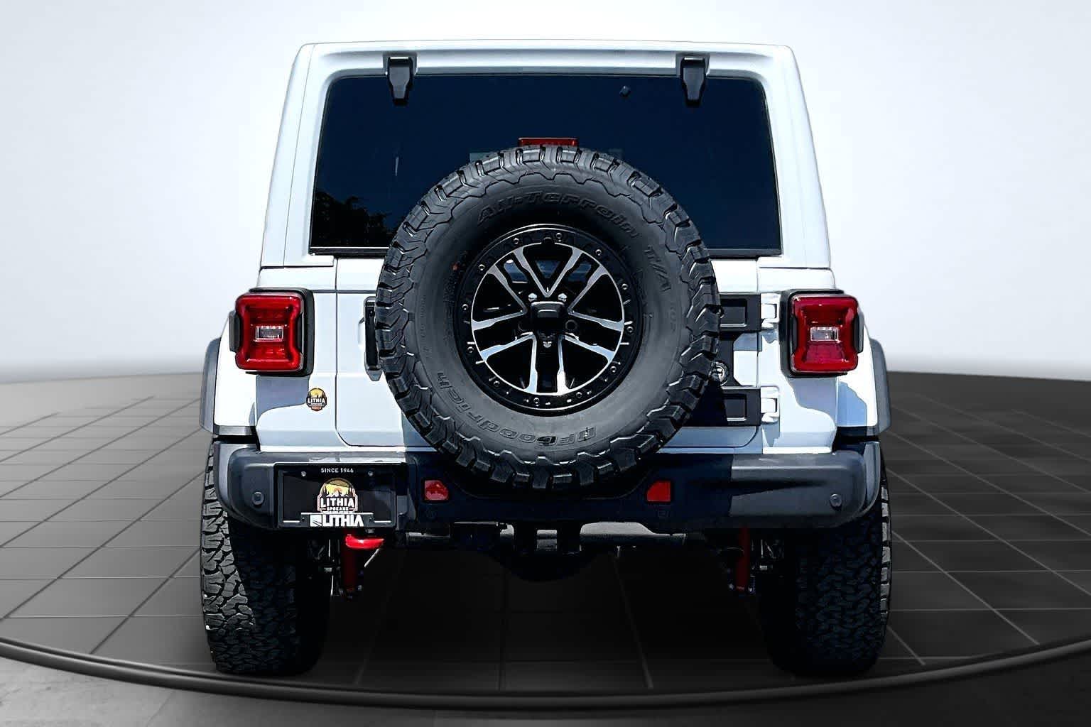 Thumbnail: 2026 Jeep Wrangler - 5