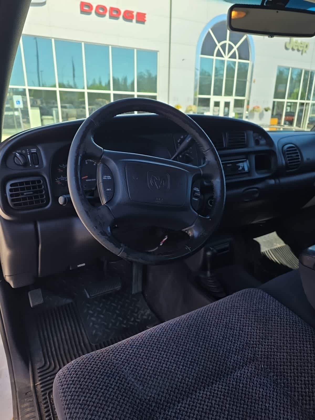 Thumbnail: 2002 Dodge Ram 2500 - 10
