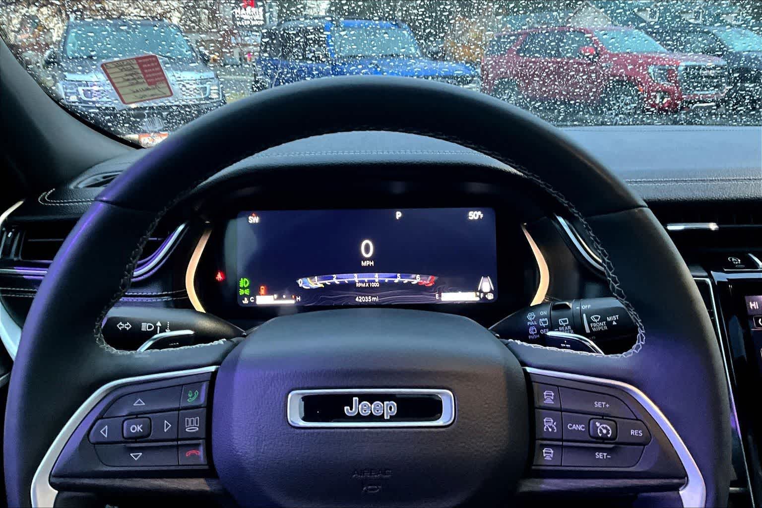 Thumbnail: 2024 Jeep Grand Cherokee - 18