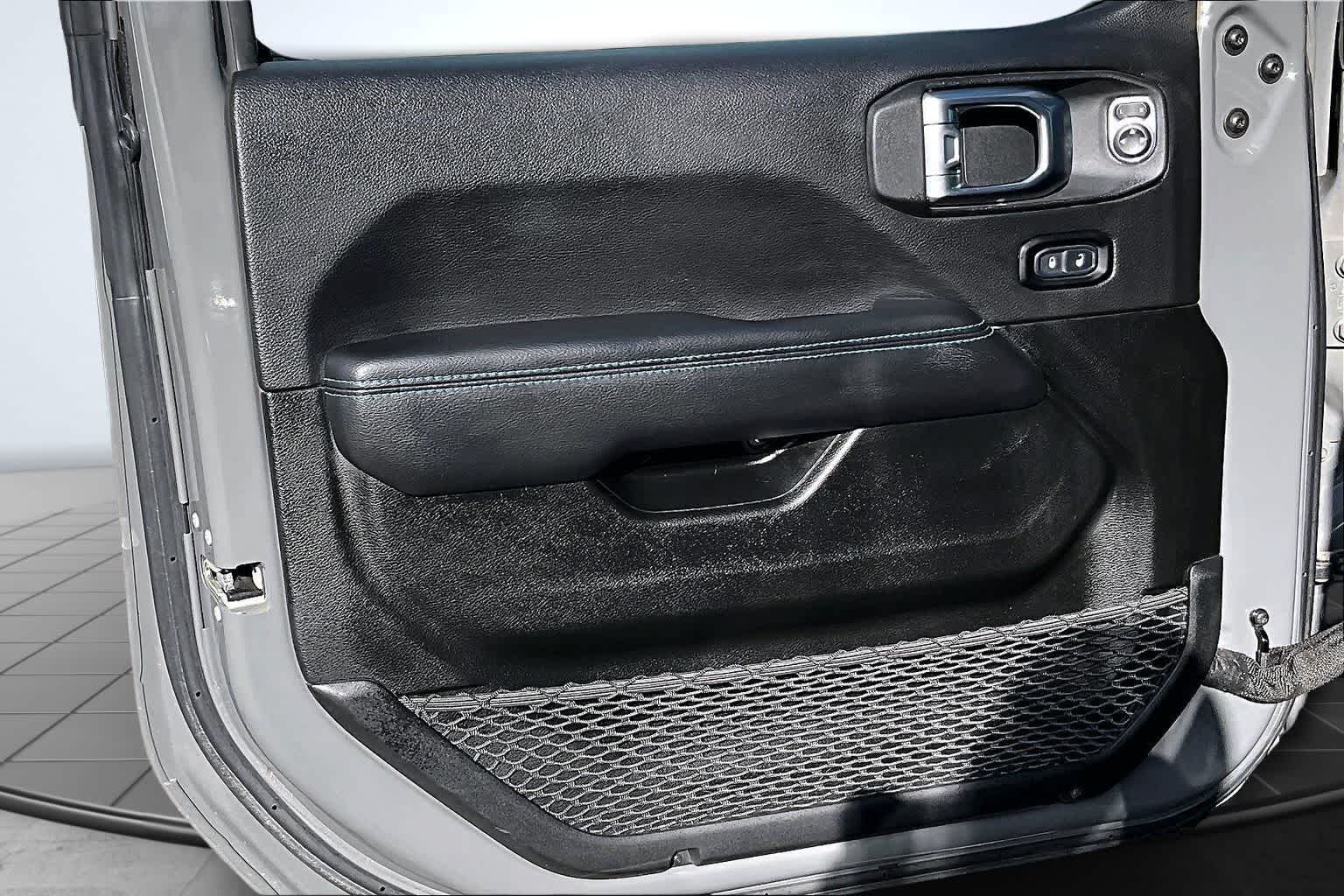 Thumbnail: 2023 Jeep Wrangler - 28