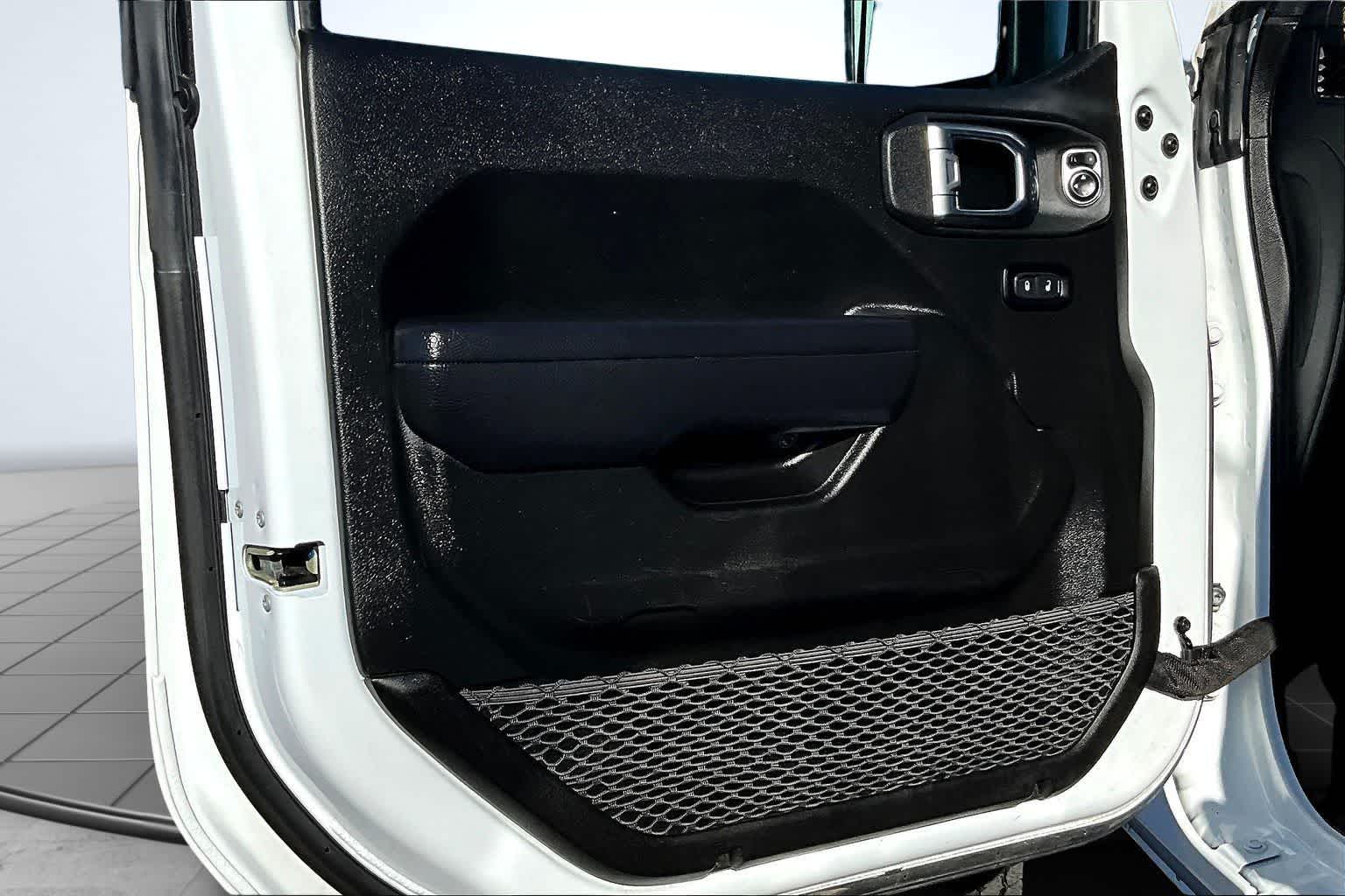 Thumbnail: 2024 Jeep Wrangler - 28