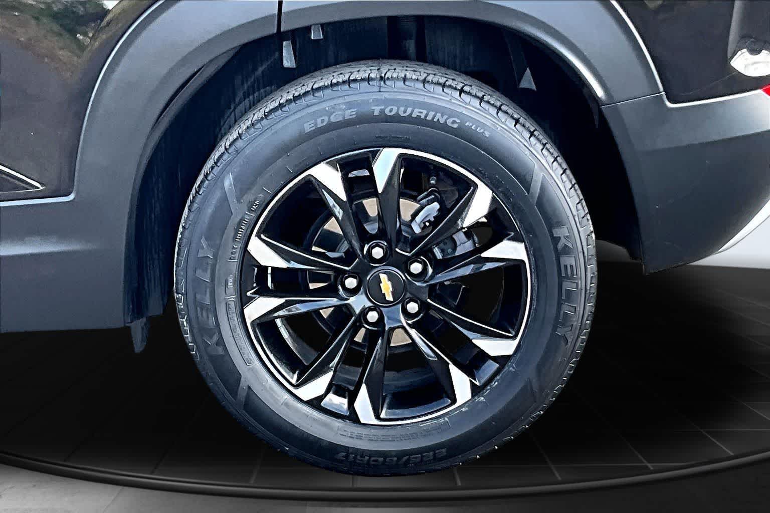 Thumbnail: 2023 Chevrolet TrailBlazer - 35