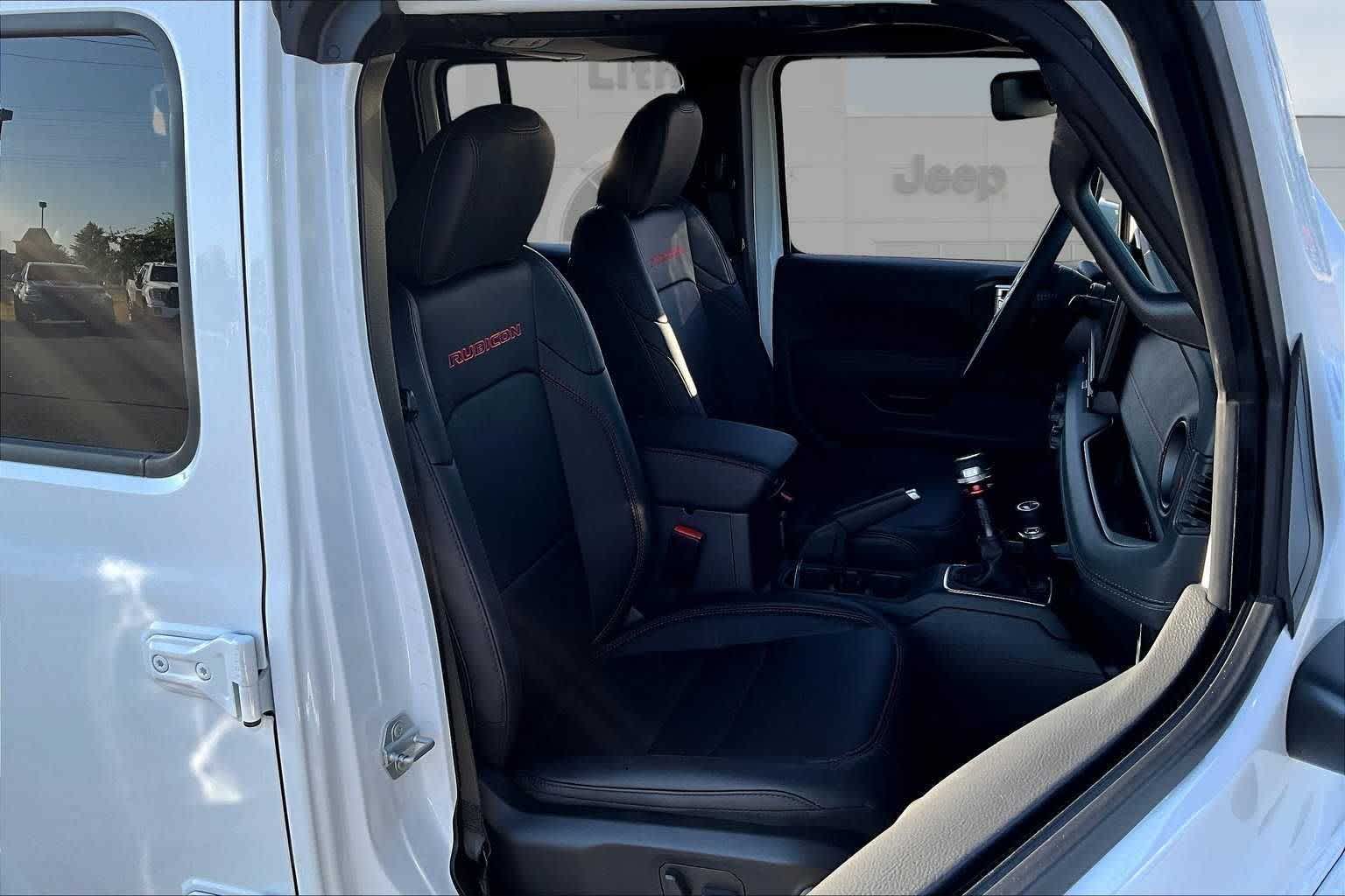 Thumbnail: 2025 Jeep Wrangler - 15