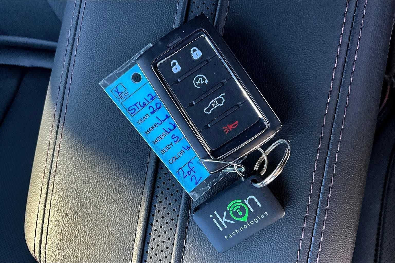 Thumbnail: 2025 Jeep Wagoneer S - 21