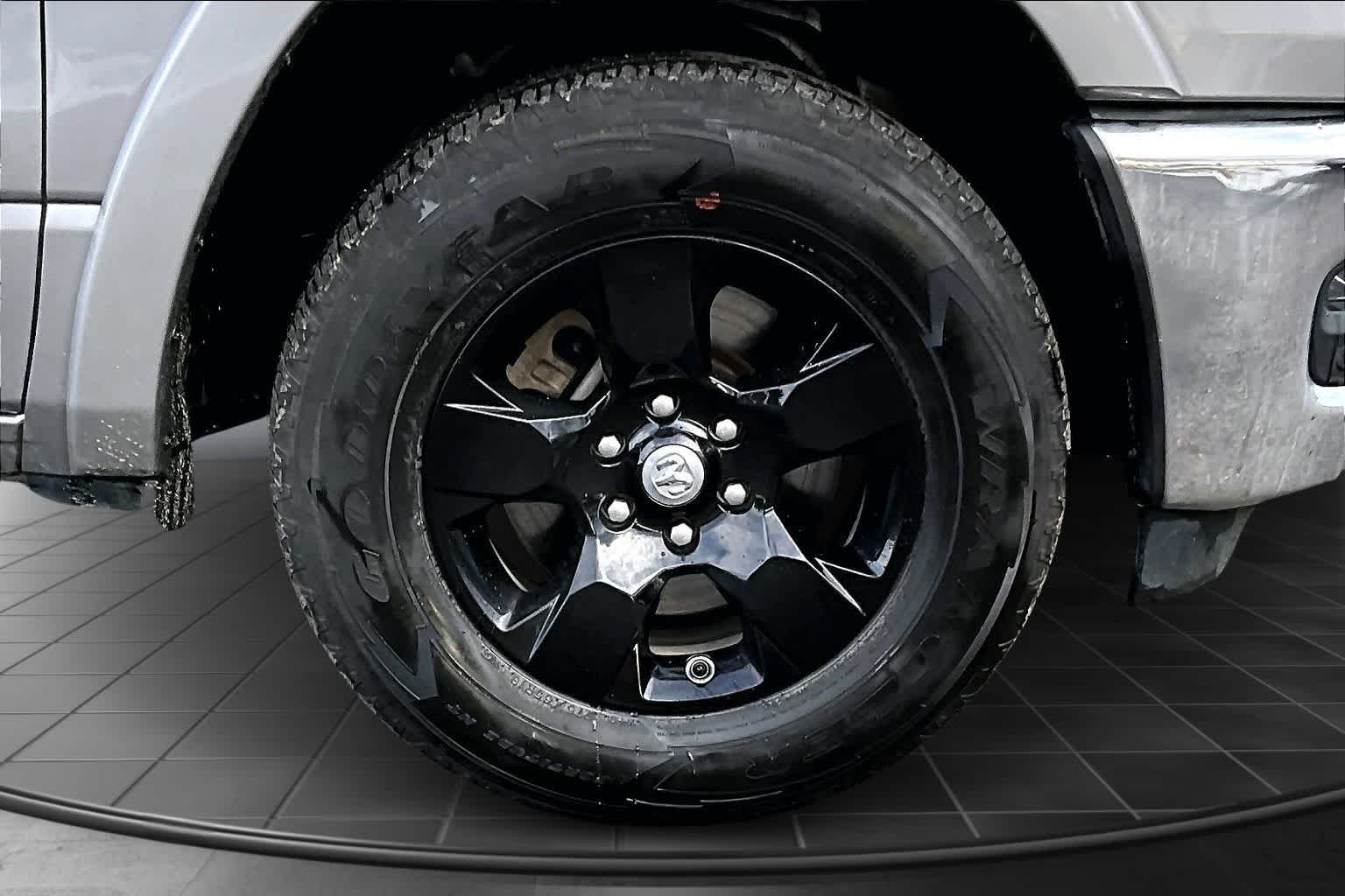 Thumbnail: 2025 RAM 1500 - 34