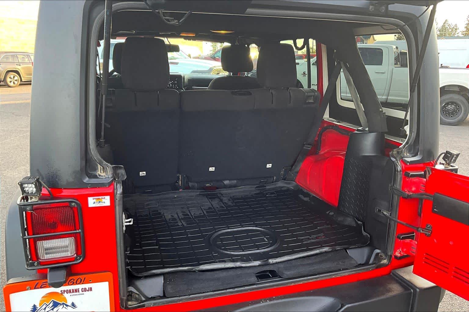 Thumbnail: 2016 Jeep Wrangler - 19