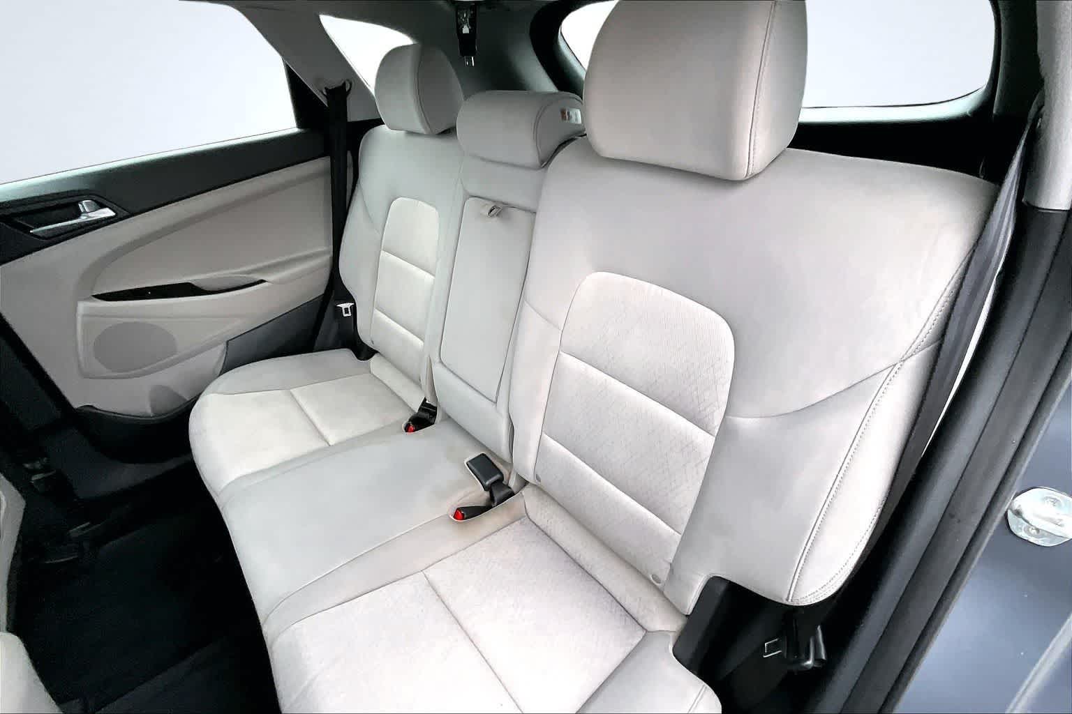 Thumbnail: 2017 Hyundai Tucson - 13