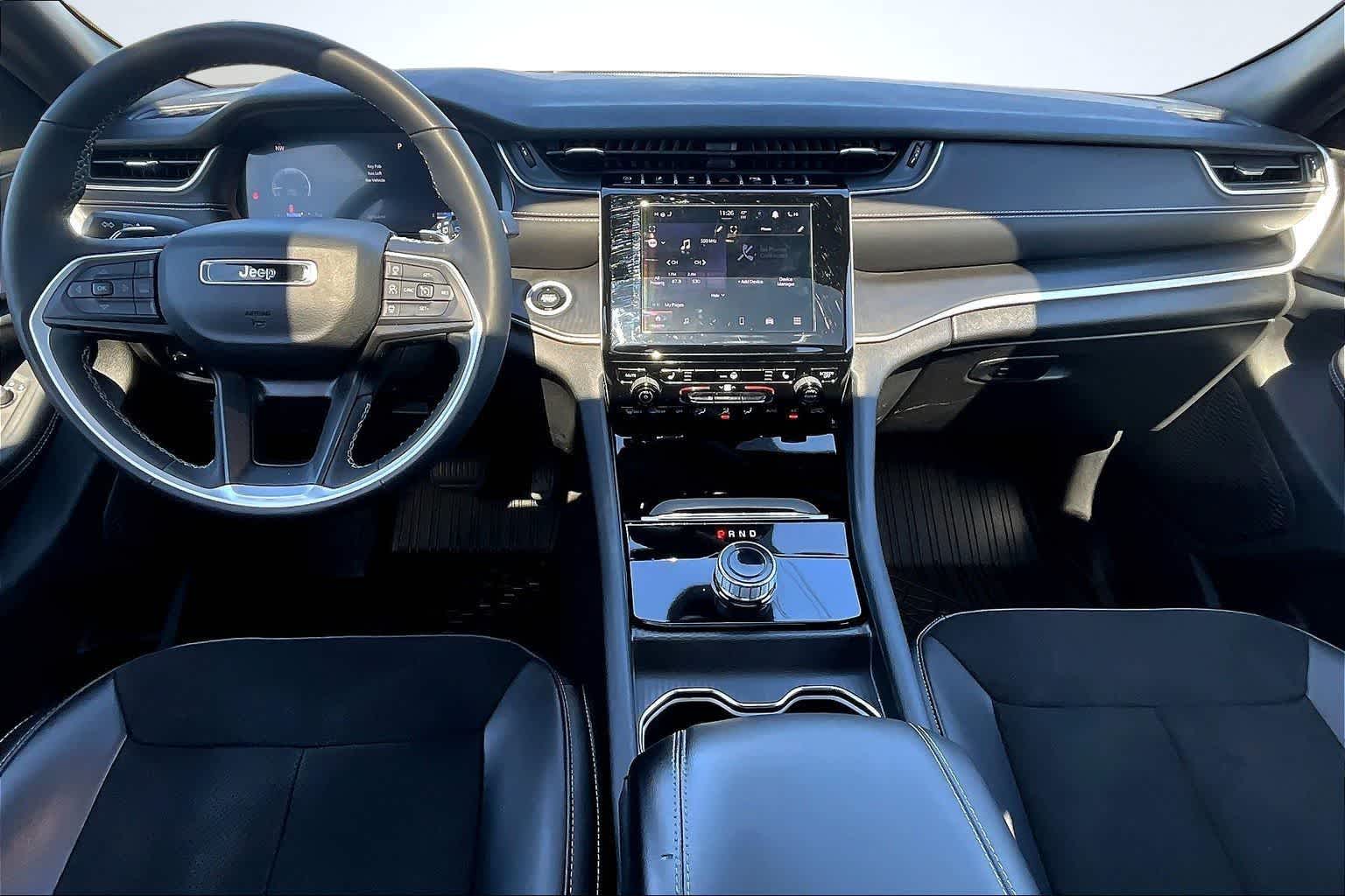 Thumbnail: 2024 Jeep Grand Cherokee - 10