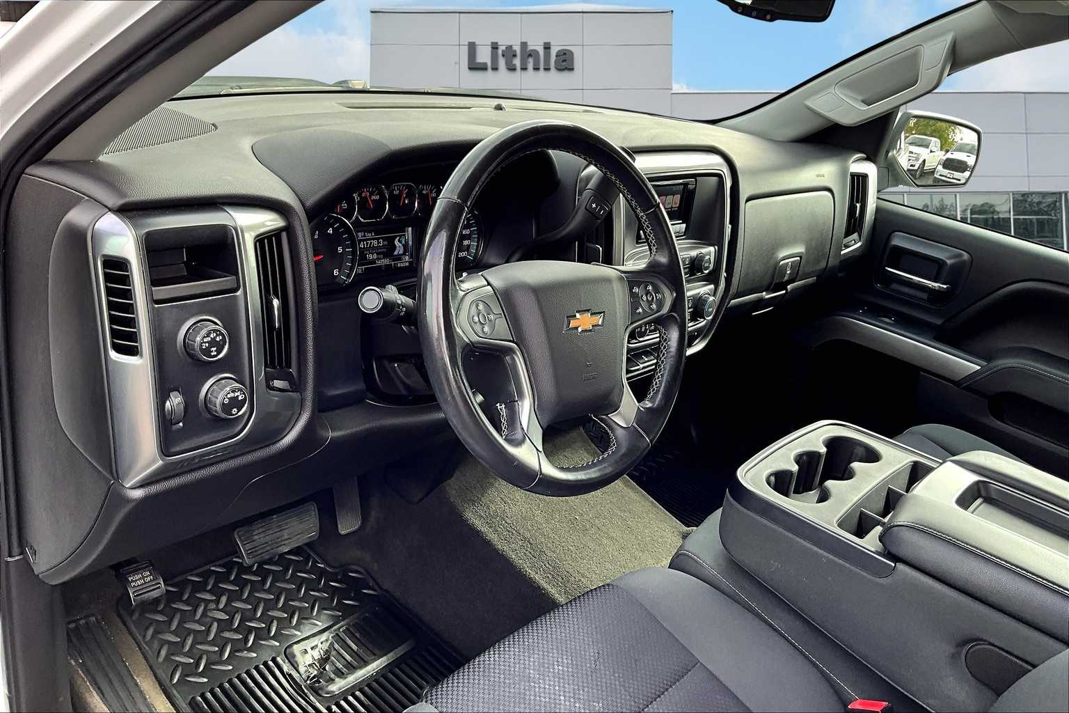Thumbnail: 2015 Chevrolet Silverado 1500 - 2