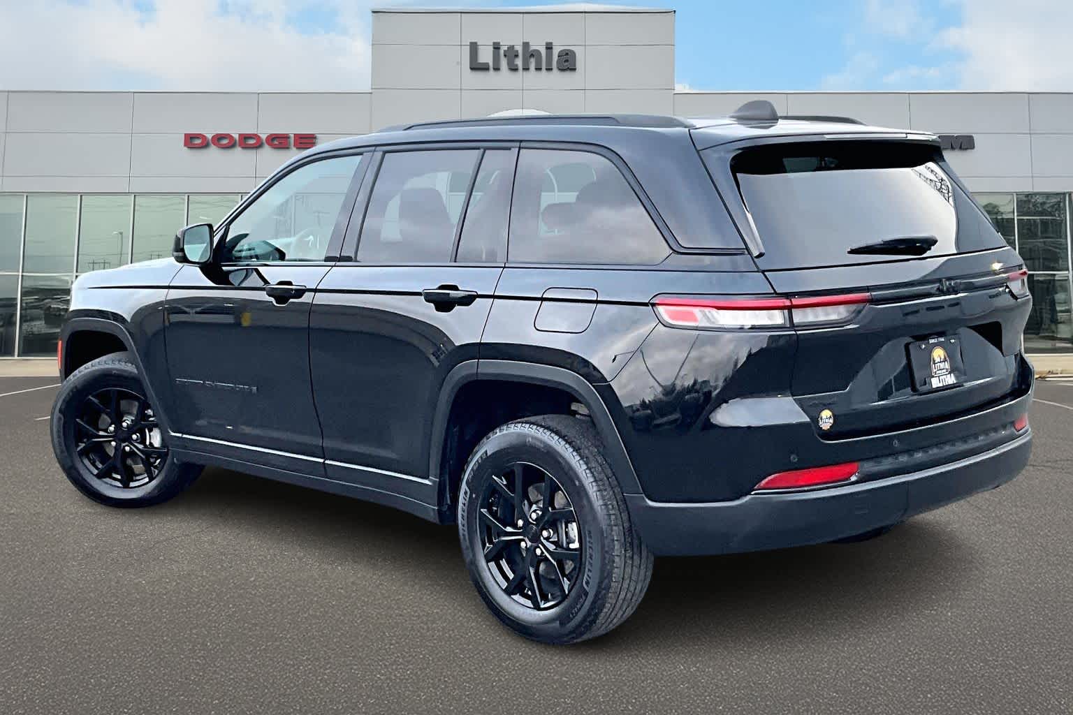 Thumbnail: 2024 Jeep Grand Cherokee - 4