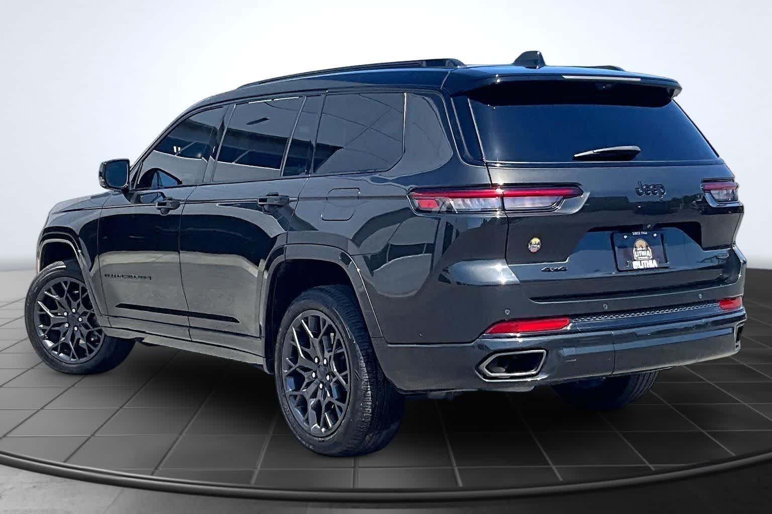 Thumbnail: 2023 Jeep Grand Cherokee L - 3