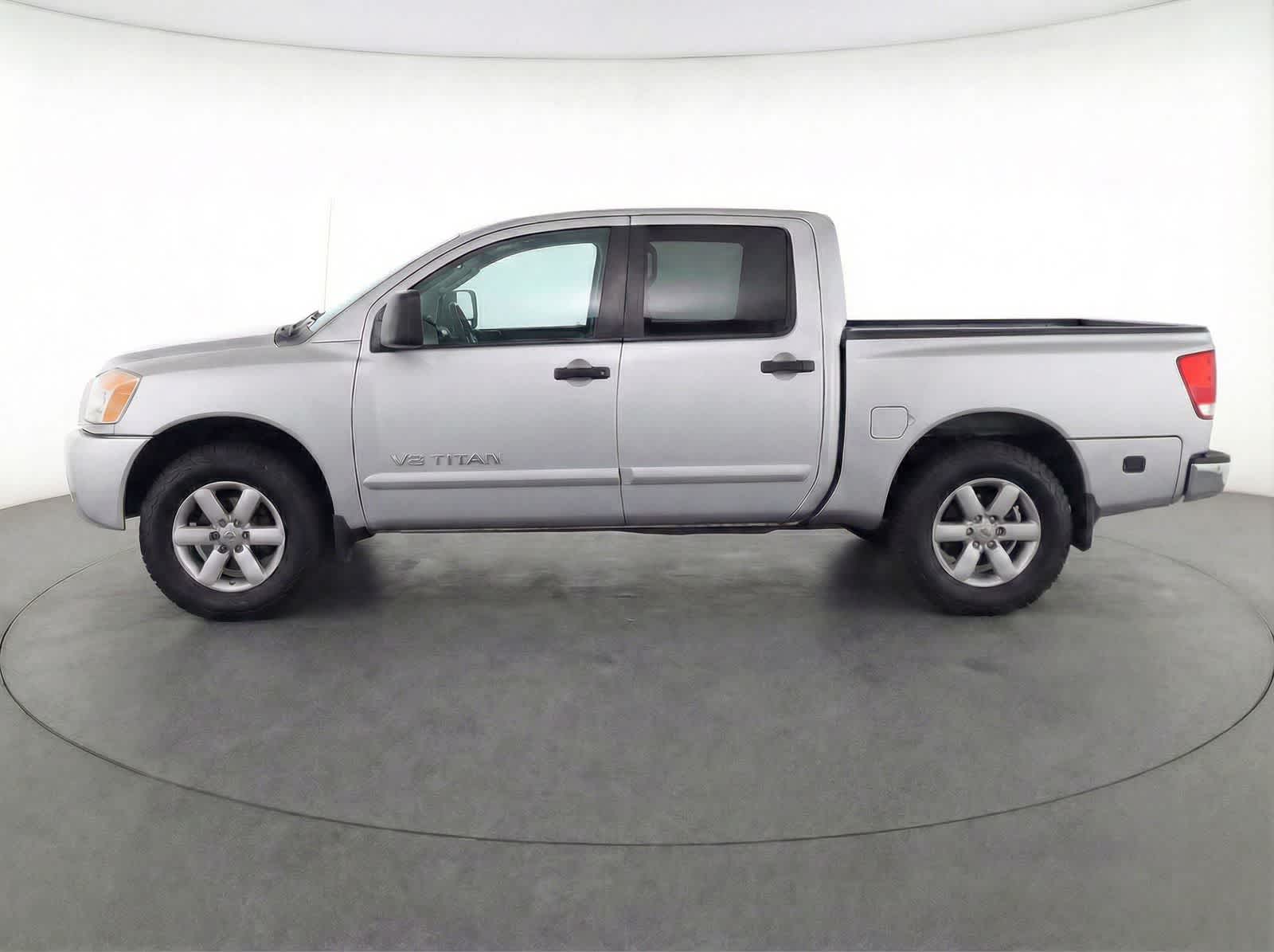 Thumbnail: 2012 Nissan Titan - 6