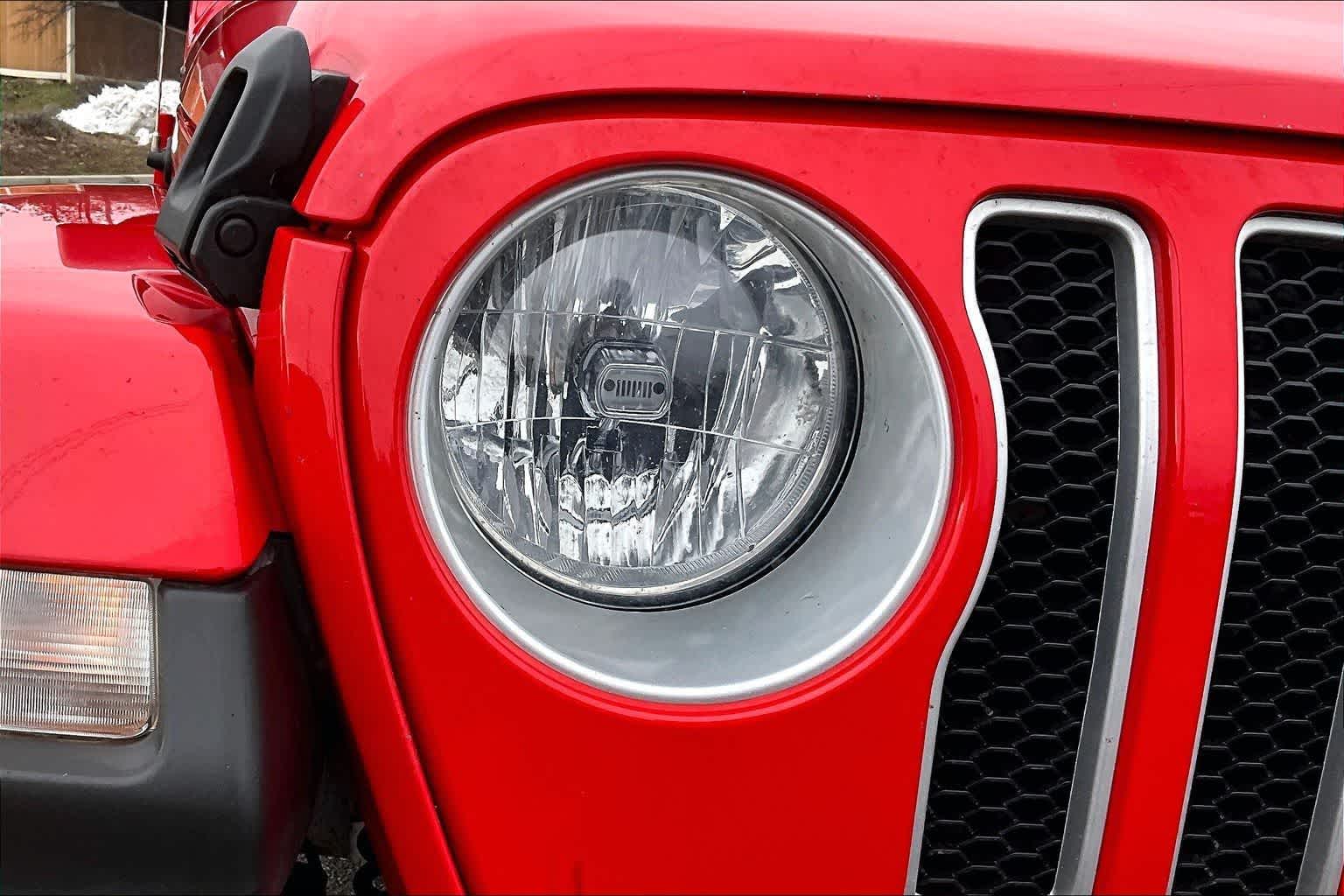 Thumbnail: 2023 Jeep Wrangler - 31