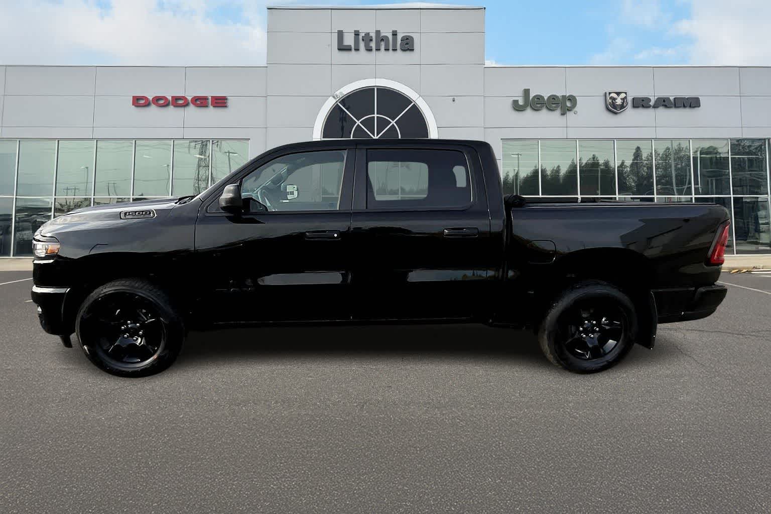 Thumbnail: 2025 RAM 1500 - 3