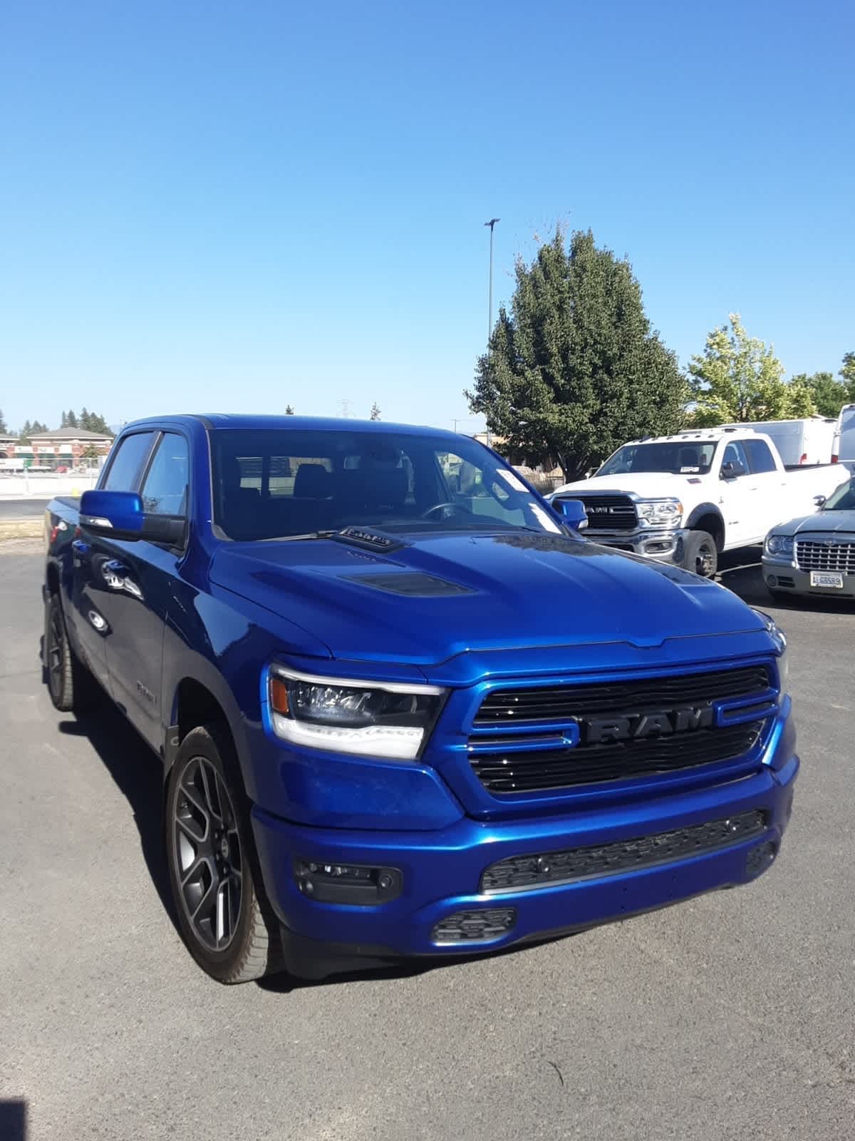 2015 Ram 1500 Laramie photo 3