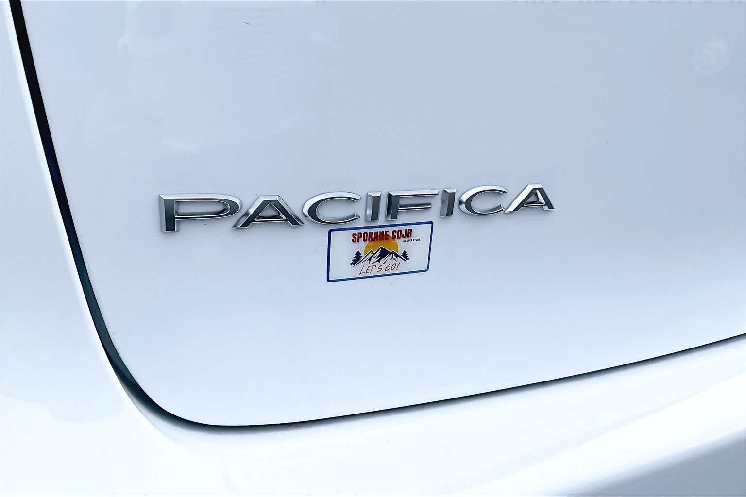 Thumbnail: 2026 Chrysler Pacifica - 7