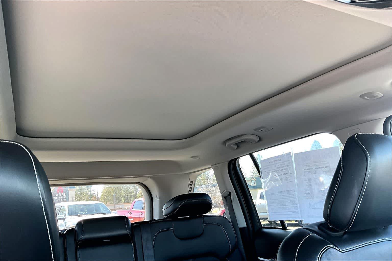 Thumbnail: 2022 Jeep Grand Cherokee - 30