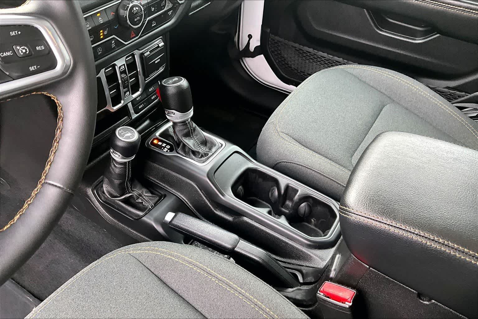 Thumbnail: 2024 Jeep Wrangler - 17