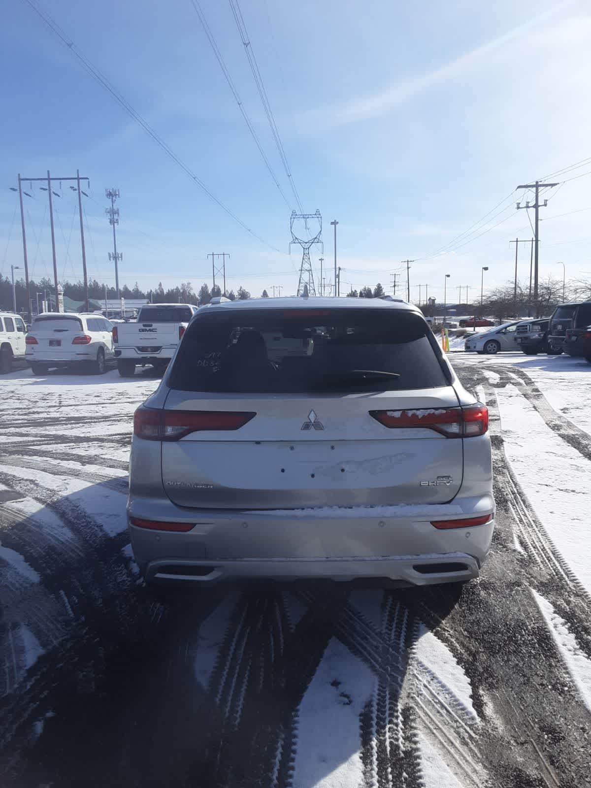 Thumbnail: 2023 Mitsubishi Outlander - 5