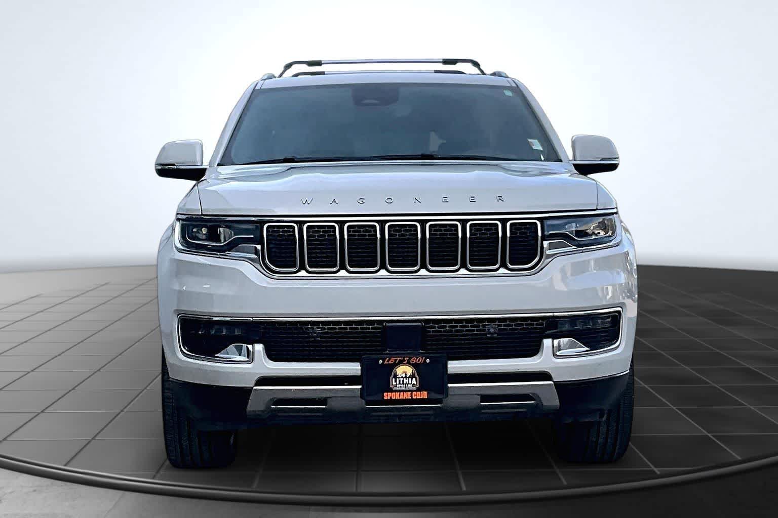 Thumbnail: 2022 Jeep Wagoneer - 5