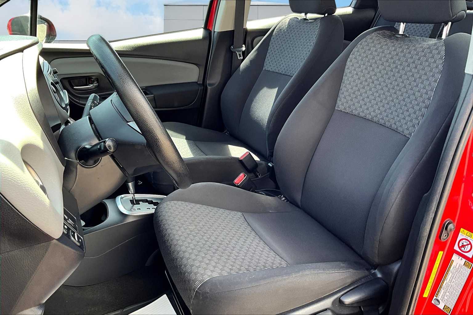 Thumbnail: 2016 Toyota Yaris - 10