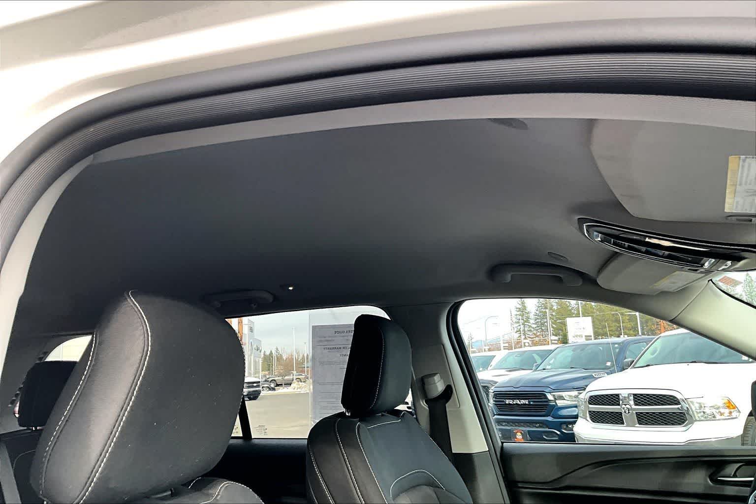 Thumbnail: 2024 Jeep Grand Cherokee - 30