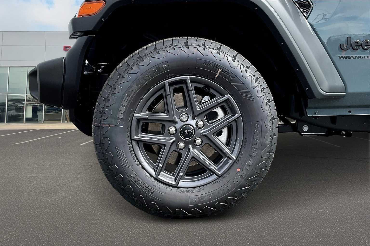 Thumbnail: 2025 Jeep Wrangler - 8