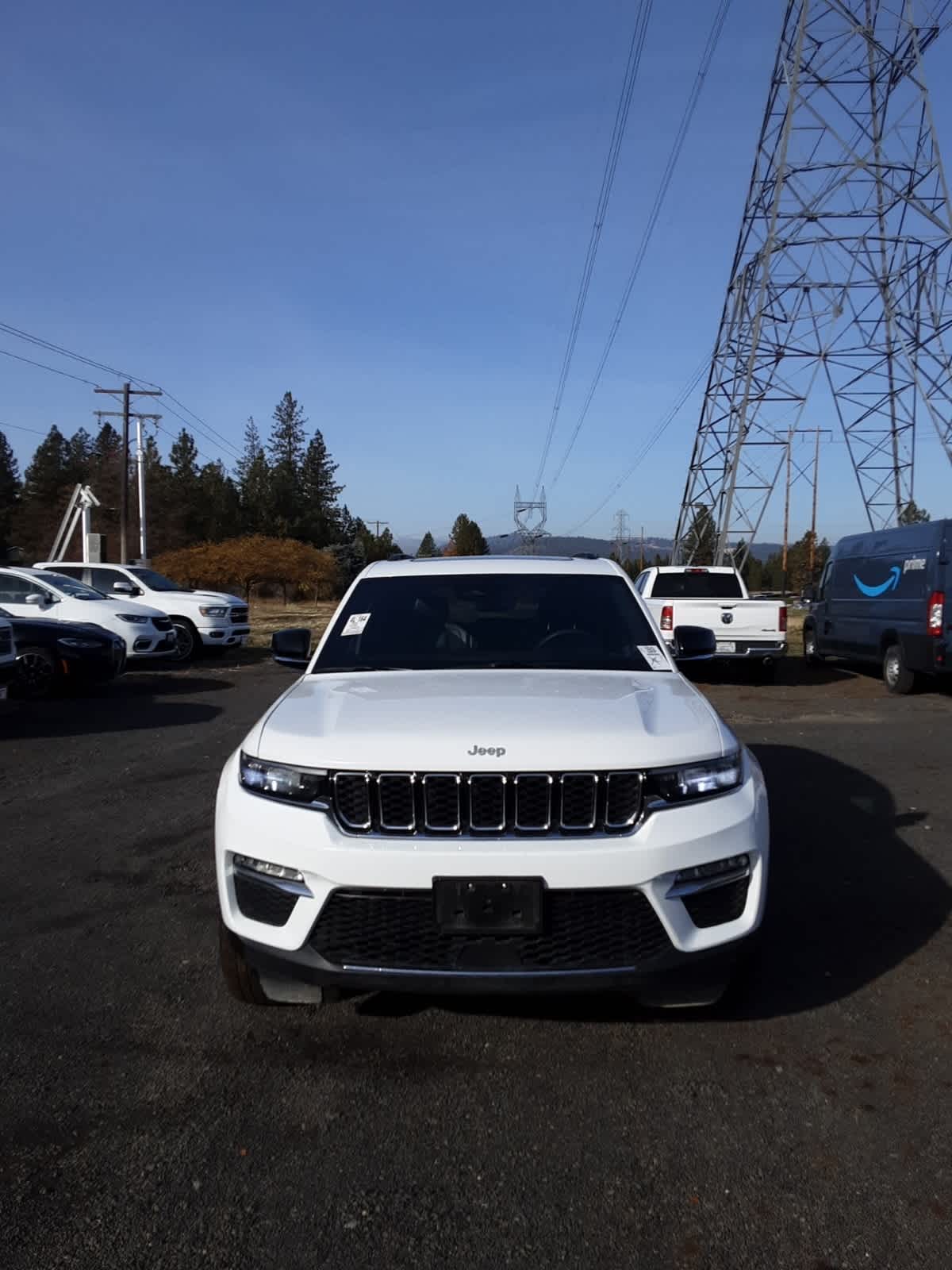 2024 Jeep Grand Cherokee Limited photo 2