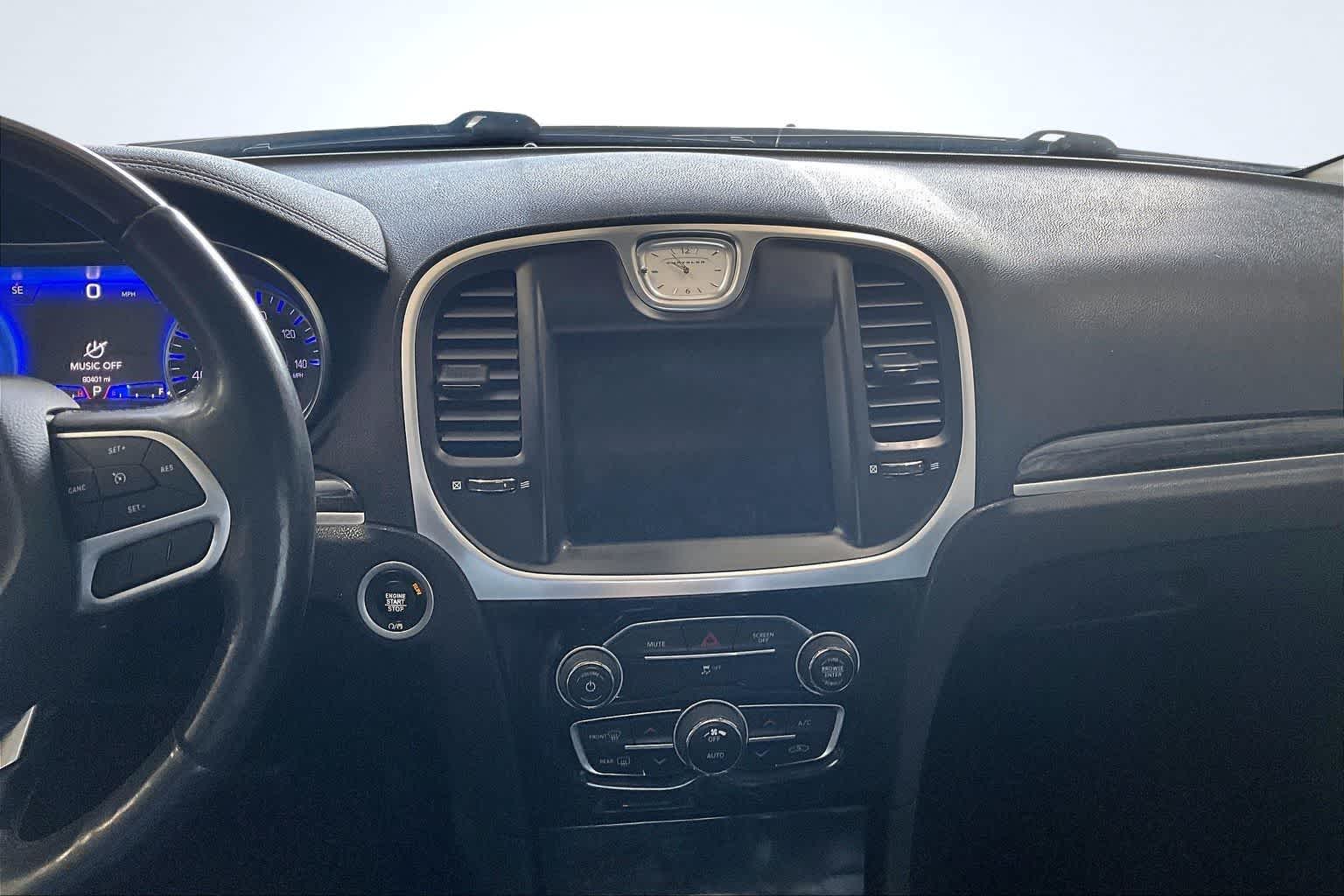 Thumbnail: 2020 Chrysler 300 - 16