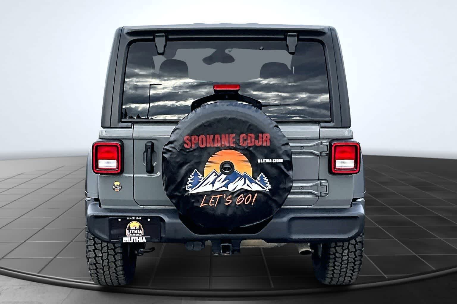 Thumbnail: 2021 Jeep Wrangler - 5