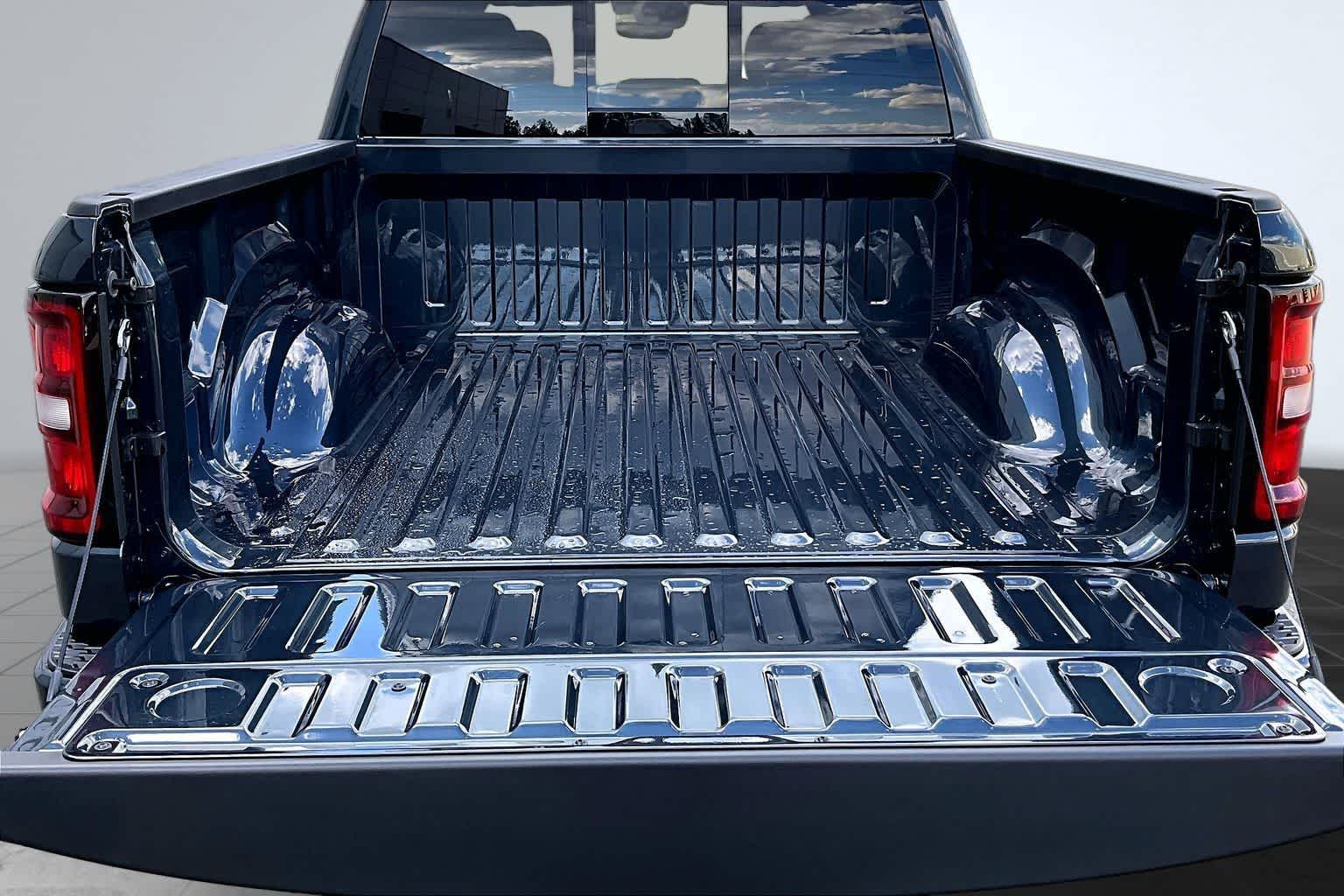 Thumbnail: 2026 RAM 1500 - 19