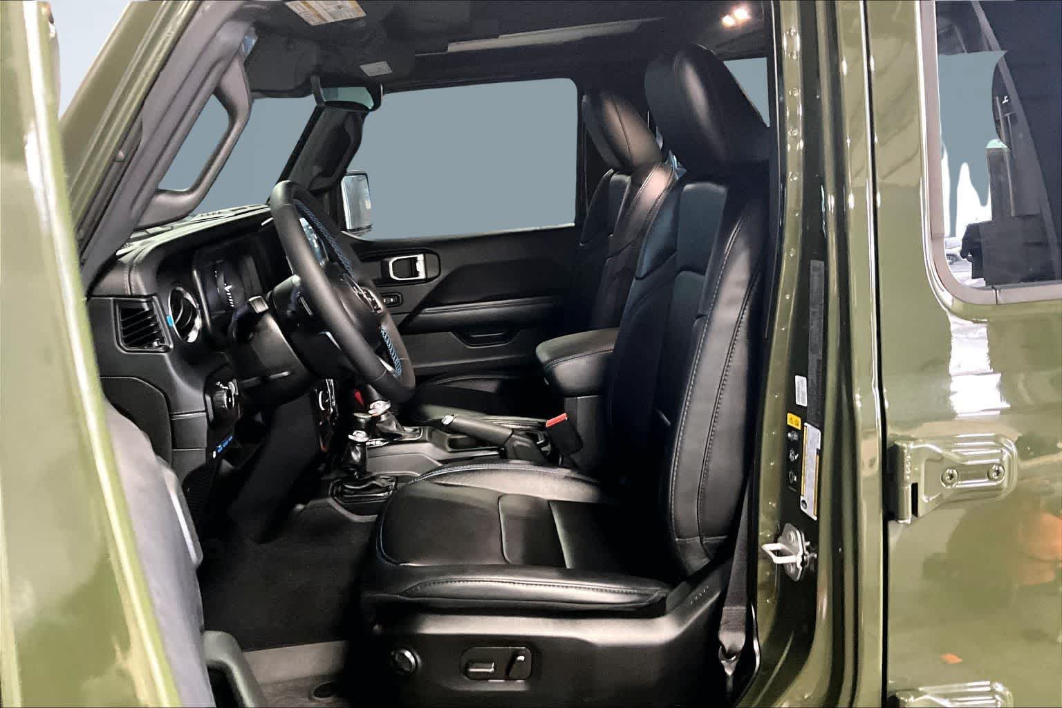 Thumbnail: 2024 Jeep Wrangler - 11