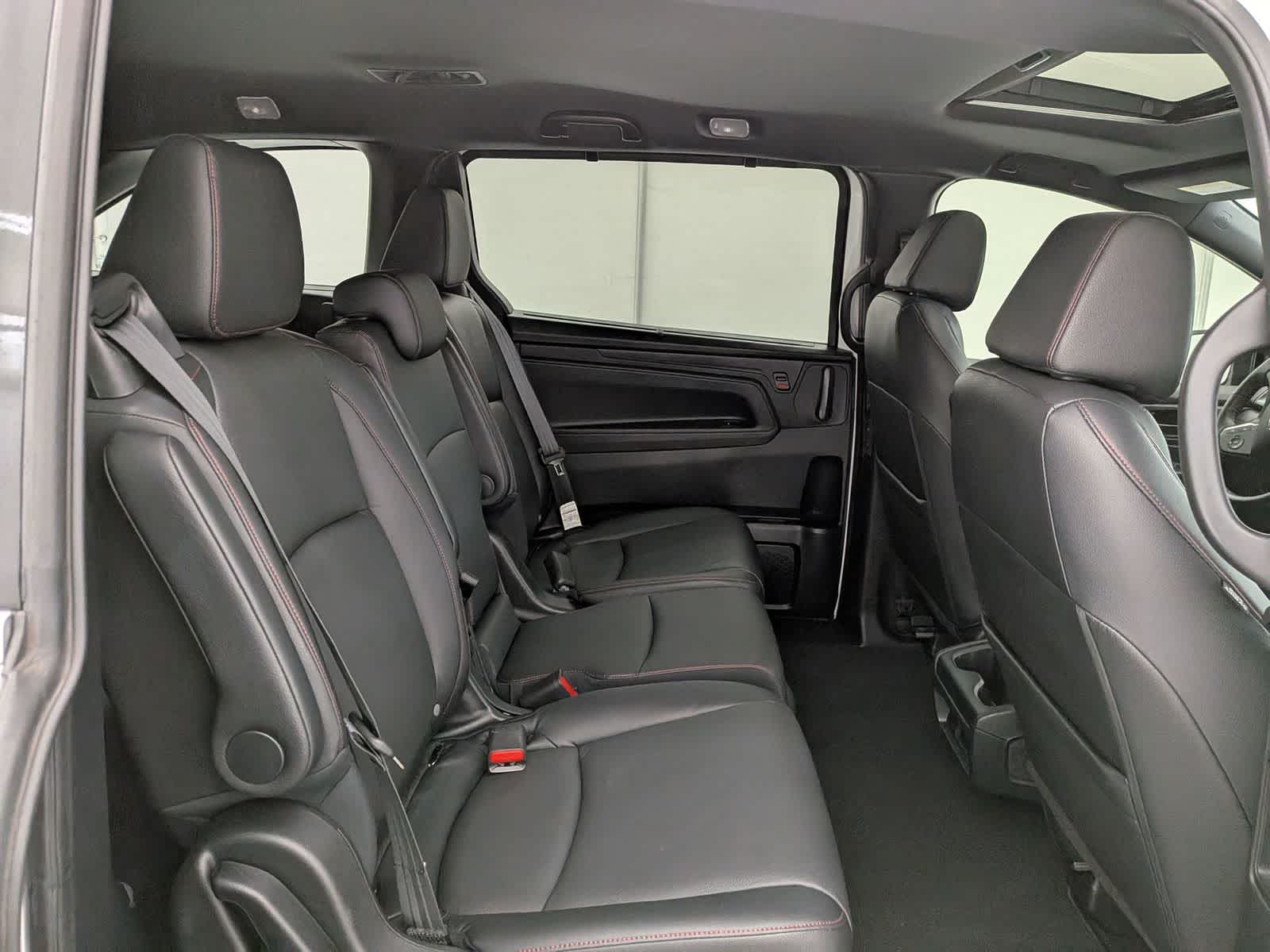 Thumbnail: 2023 Honda Odyssey - 22