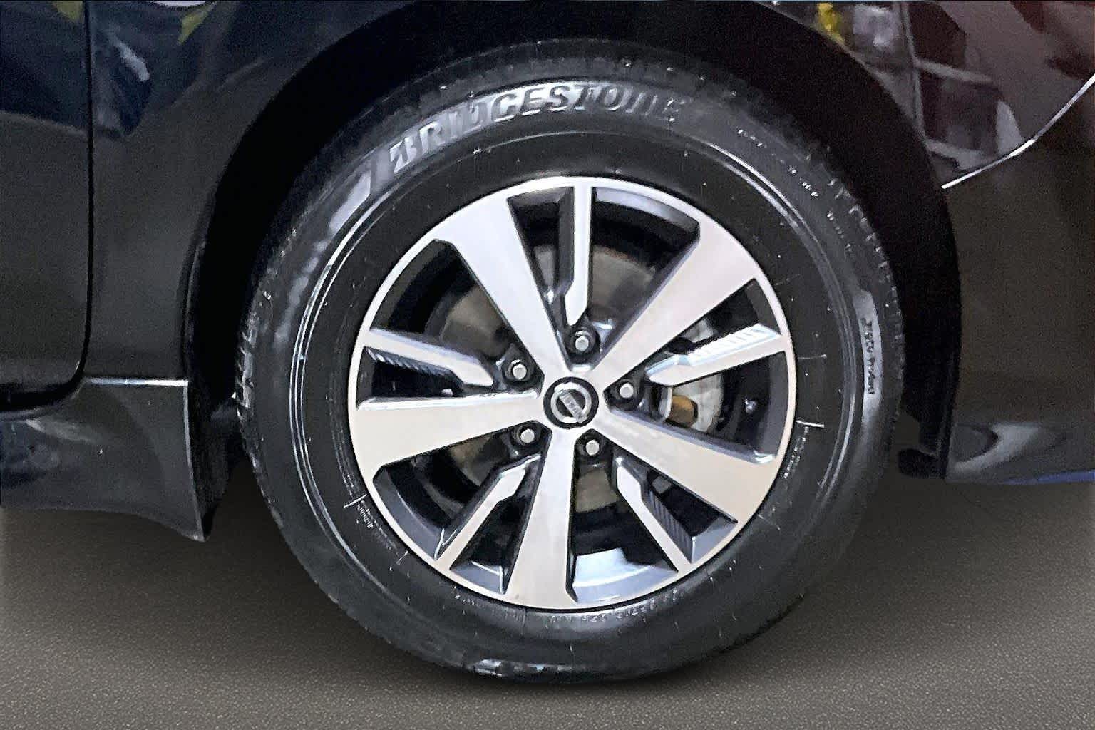 Thumbnail: 2022 Nissan Leaf - 34