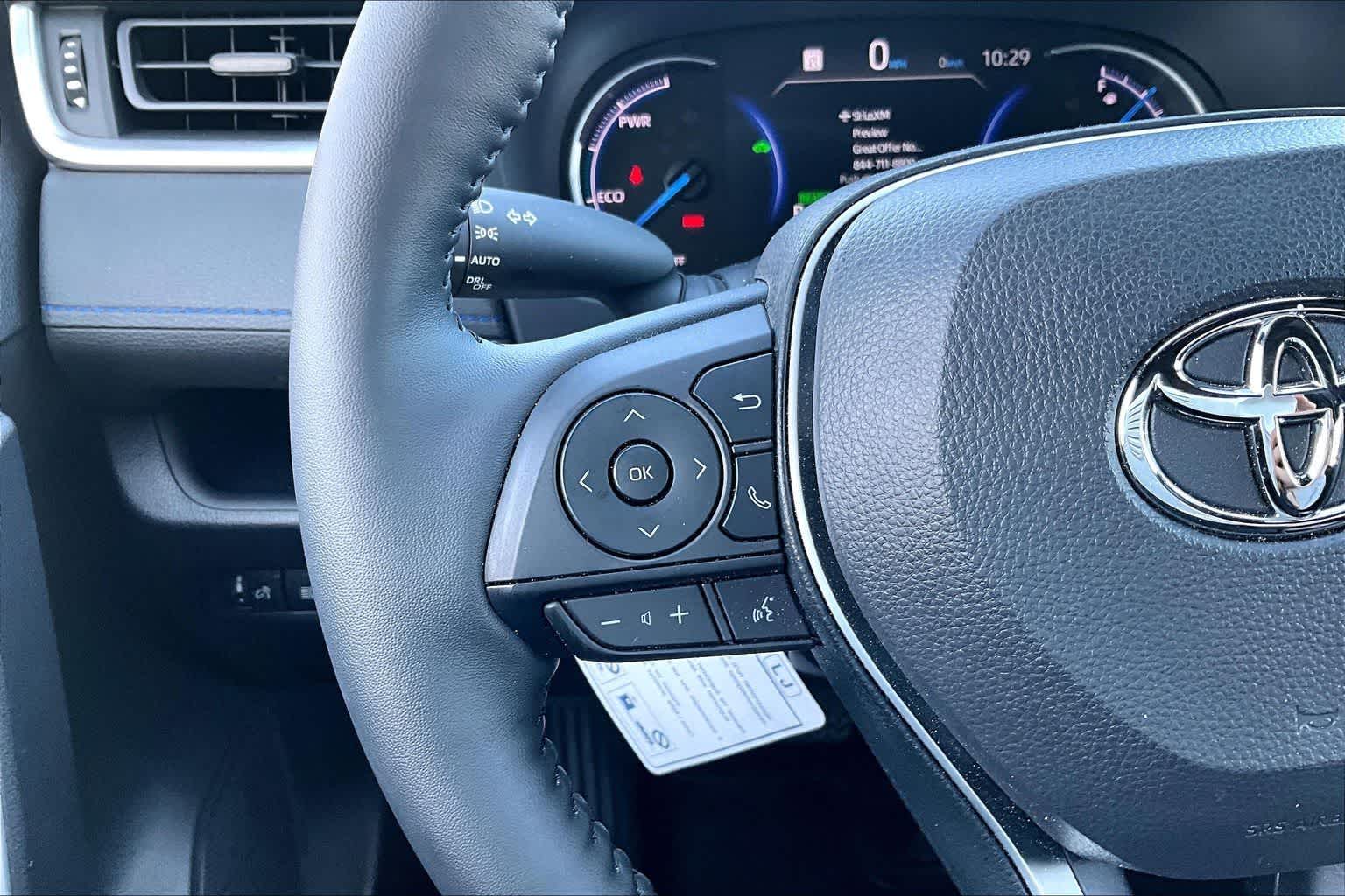 Thumbnail: 2025 Toyota RAV4 - 25