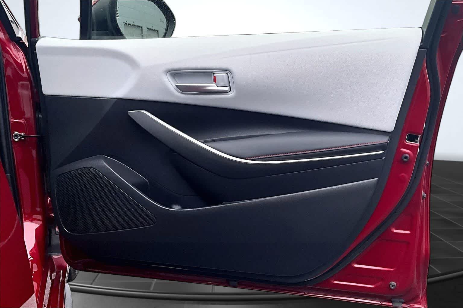 Thumbnail: 2025 Toyota Corolla - 29