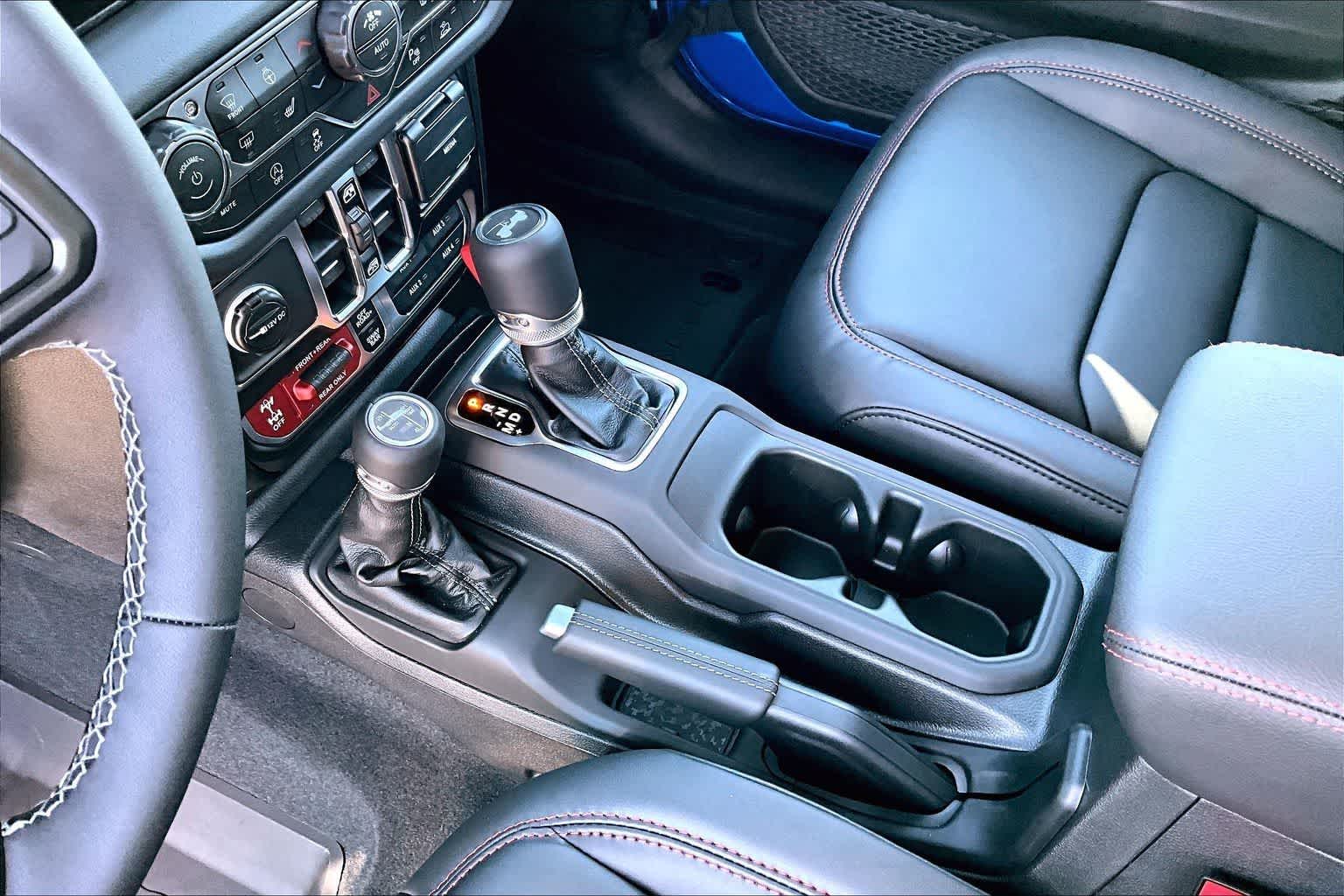 Thumbnail: 2026 Jeep Wrangler - 17