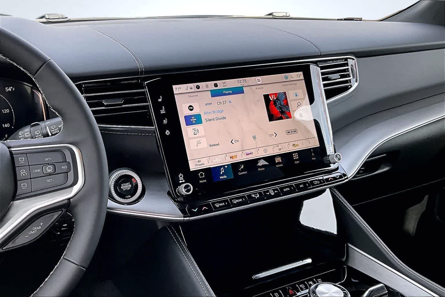 Thumbnail: 2026 Jeep Grand Wagoneer L - 16