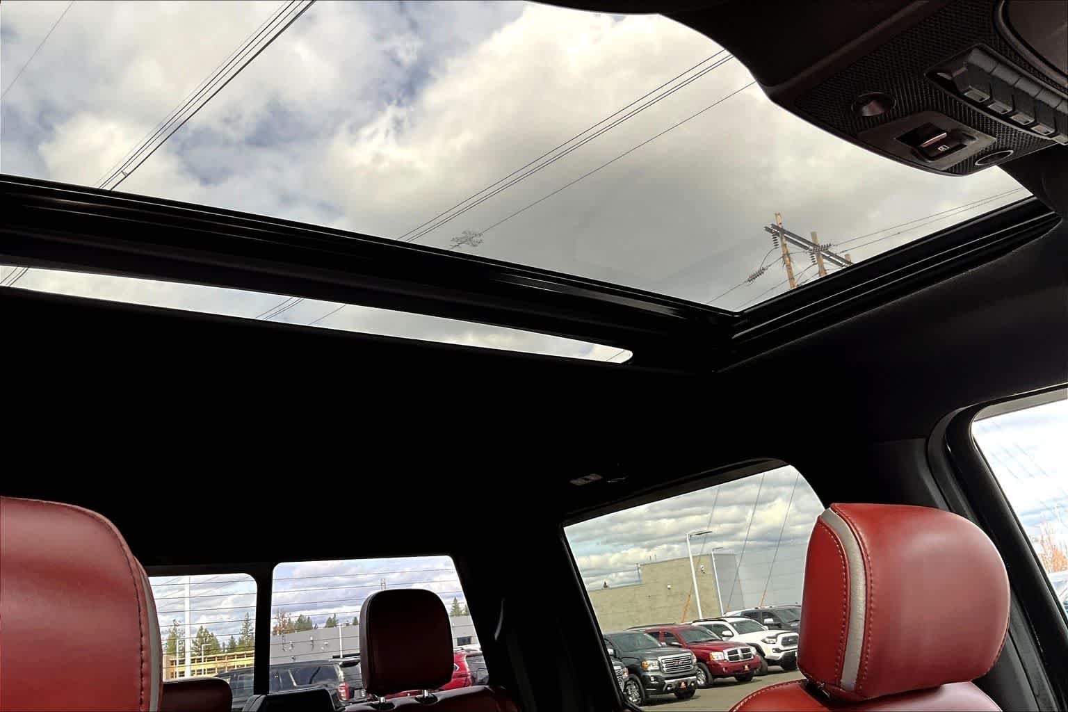 Thumbnail: 2019 Ford Econoline - 30