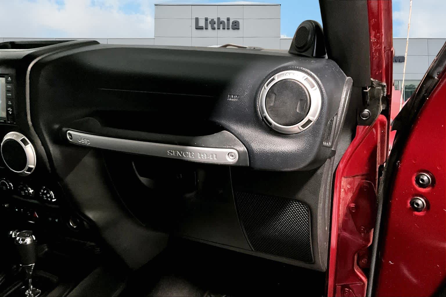 Thumbnail: 2013 Jeep Wrangler - 24