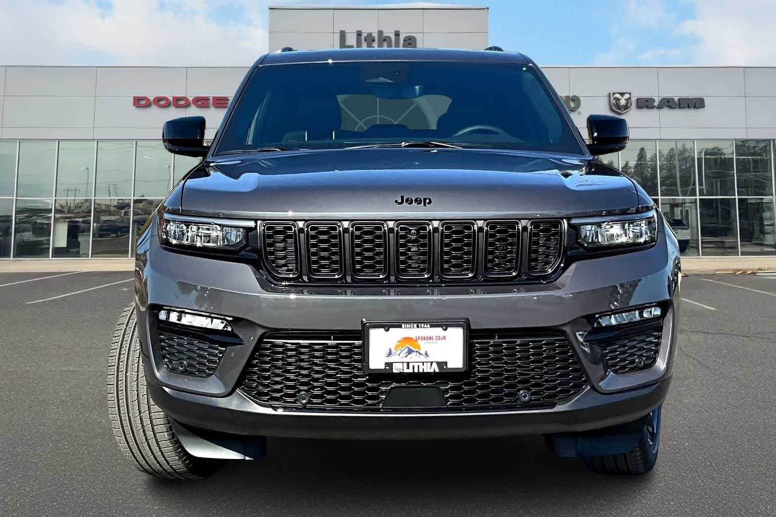 Thumbnail: 2025 Jeep Grand Cherokee - 6