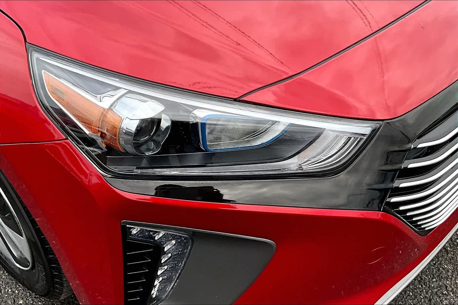 Thumbnail: 2019 Hyundai Ioniq - 31